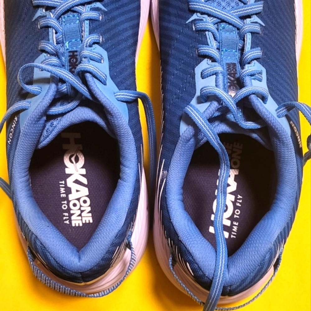 HOKA Rincon Running Shoes Size 10 in Blue